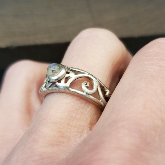 Size 6.25 925 Sterling Silver Moonstone Tarnished Ring - Picture 2 of 6